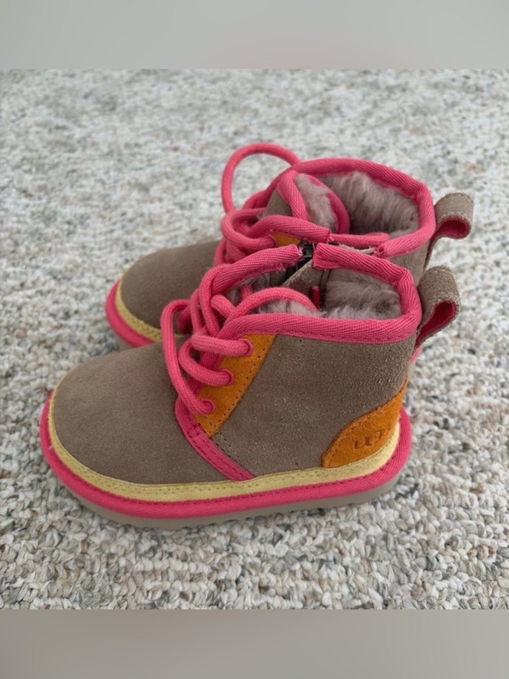 UGG Kids Neumel II Chukka Boots